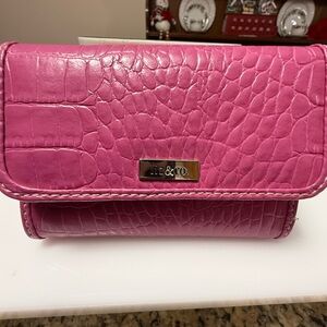 Liz and Company Pink Women's bifold wallet.